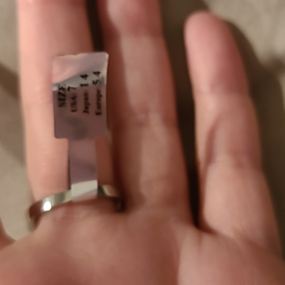 Cubic zirconia stainless steel flat rounded top band ring - Picture 6 of 9